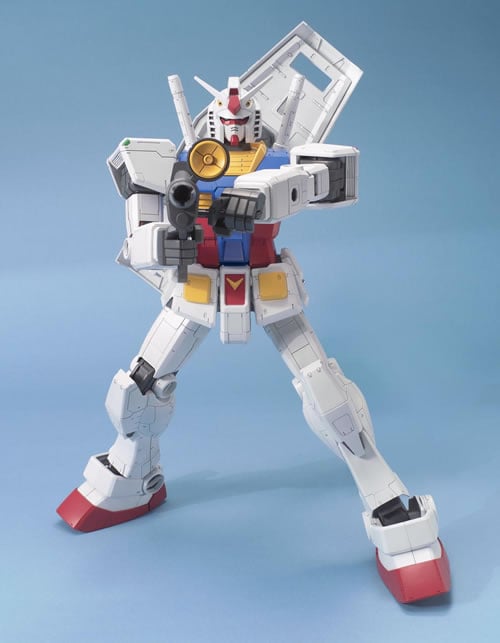 巨大スケール！1/48の“ガンプラ”『メガサイズモデル ガンダム
