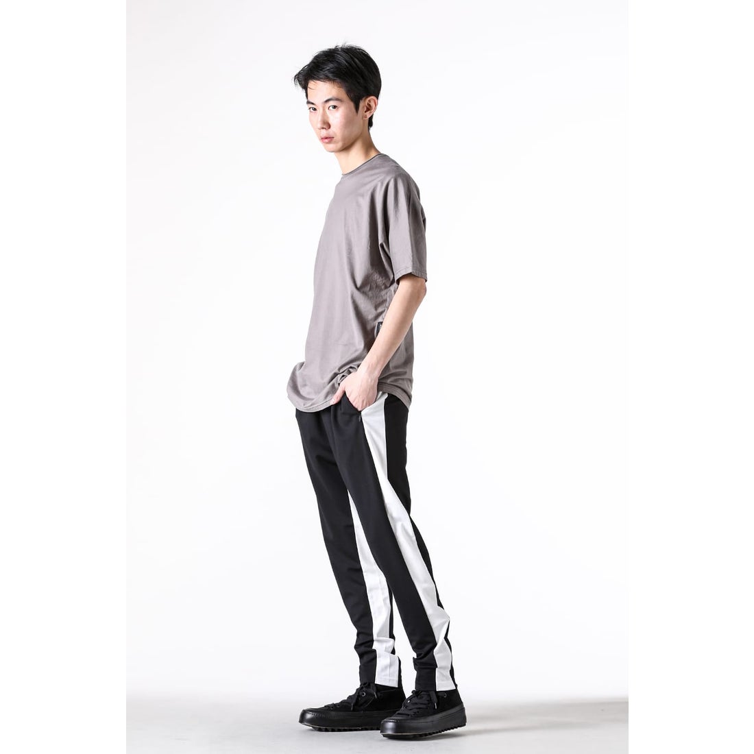 リップヴァンウィンクル RIPVANWINKLE Track Line Jersey Pants