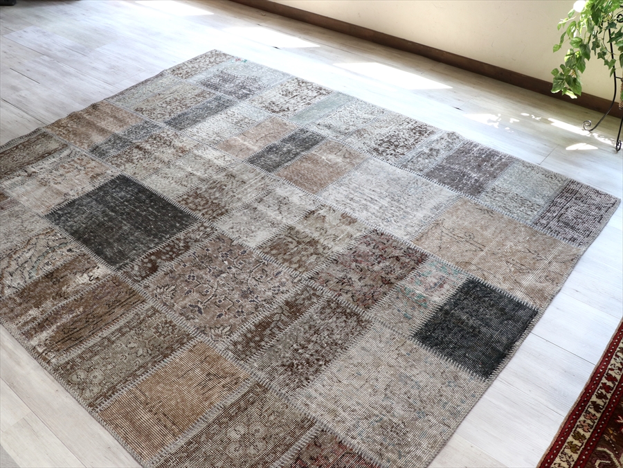 キリムスタイル / リサイクルパッチワークラグ トルコ製・オーバーダイ