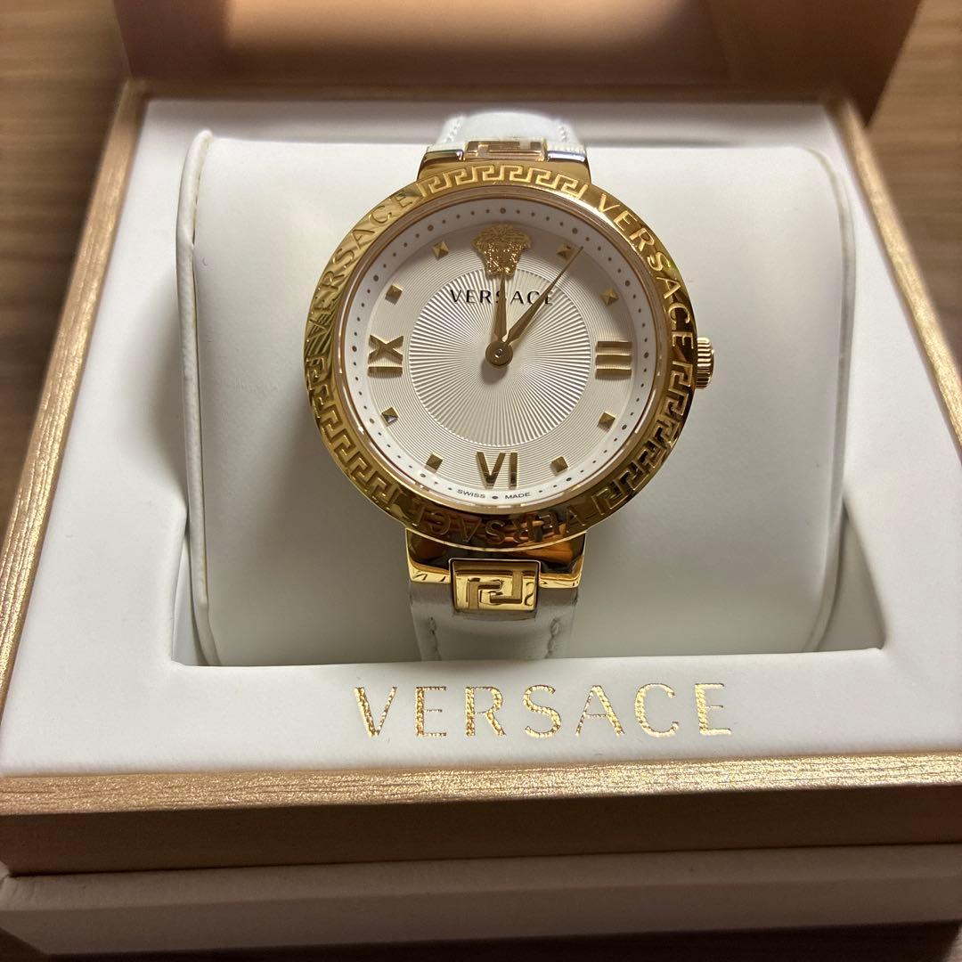 VERSACE レディース　腕時計未使用品 楽天市場】［日本未発売］［VERSACE］［自動巻き］ヴェルサーチ