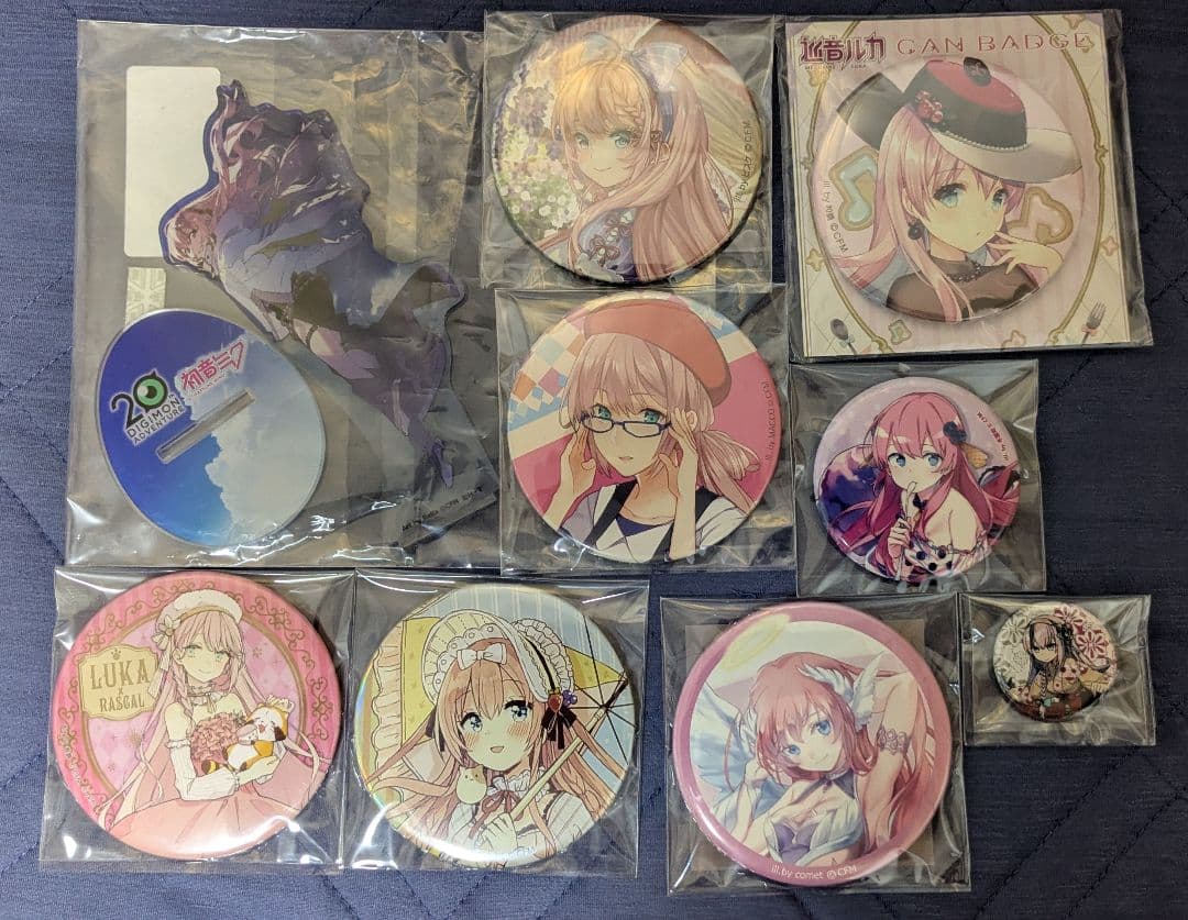 巡音ルカ 缶バッジ アクリルスタンド セット アクリルスタンドBIG（巡音ルカ）【AniBOX】