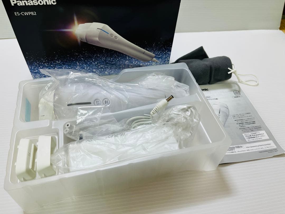 即購入可 ほぼ未使用 Panasonic ES-CWP82 美容器 Amazon | パナソニック 光美容器 光エステ ボディ&フェイス用 ハイ