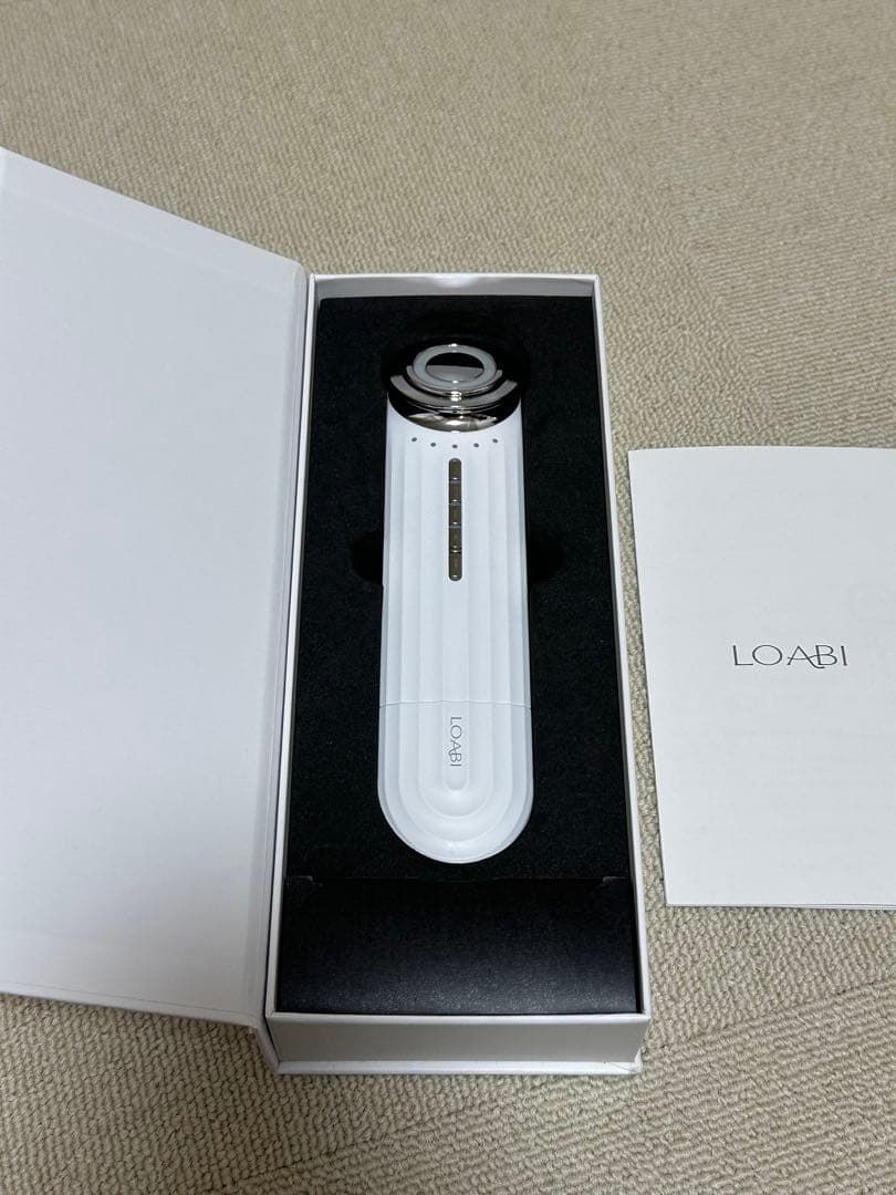 LOABI 美顔器 ホワイト - メルカリ