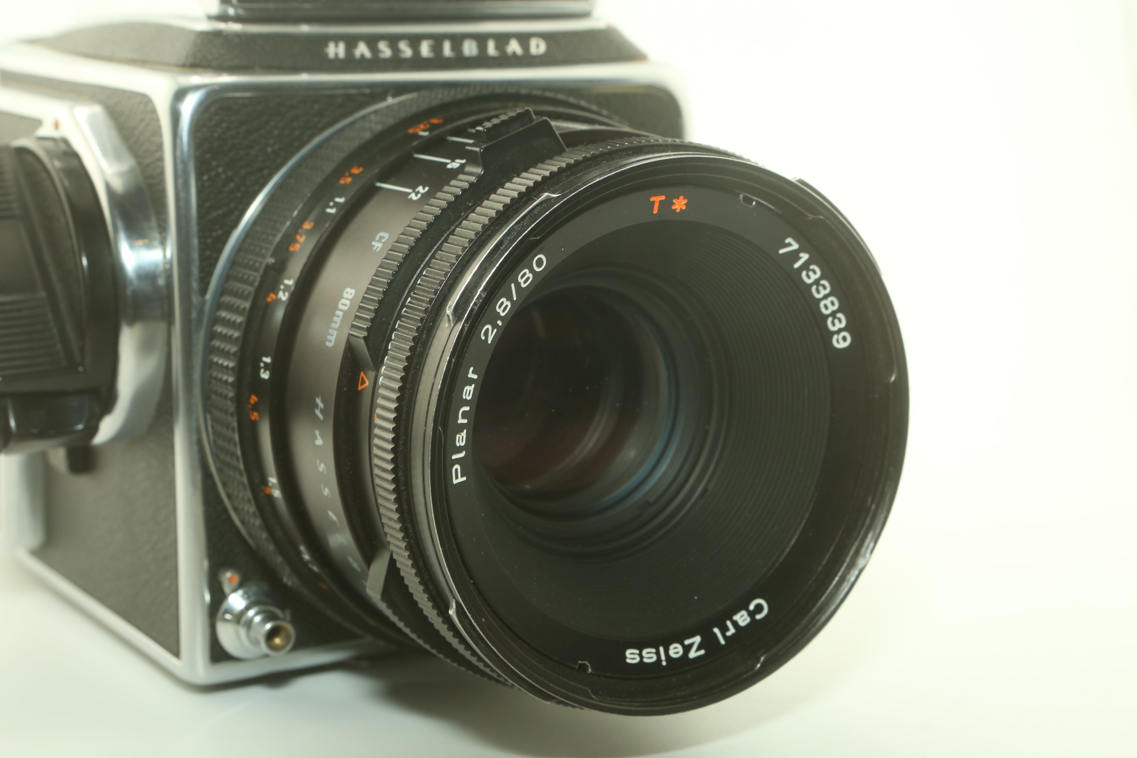 Hasselblad 500 C/M + Planar 80mm 2.8 – Studio Argentique